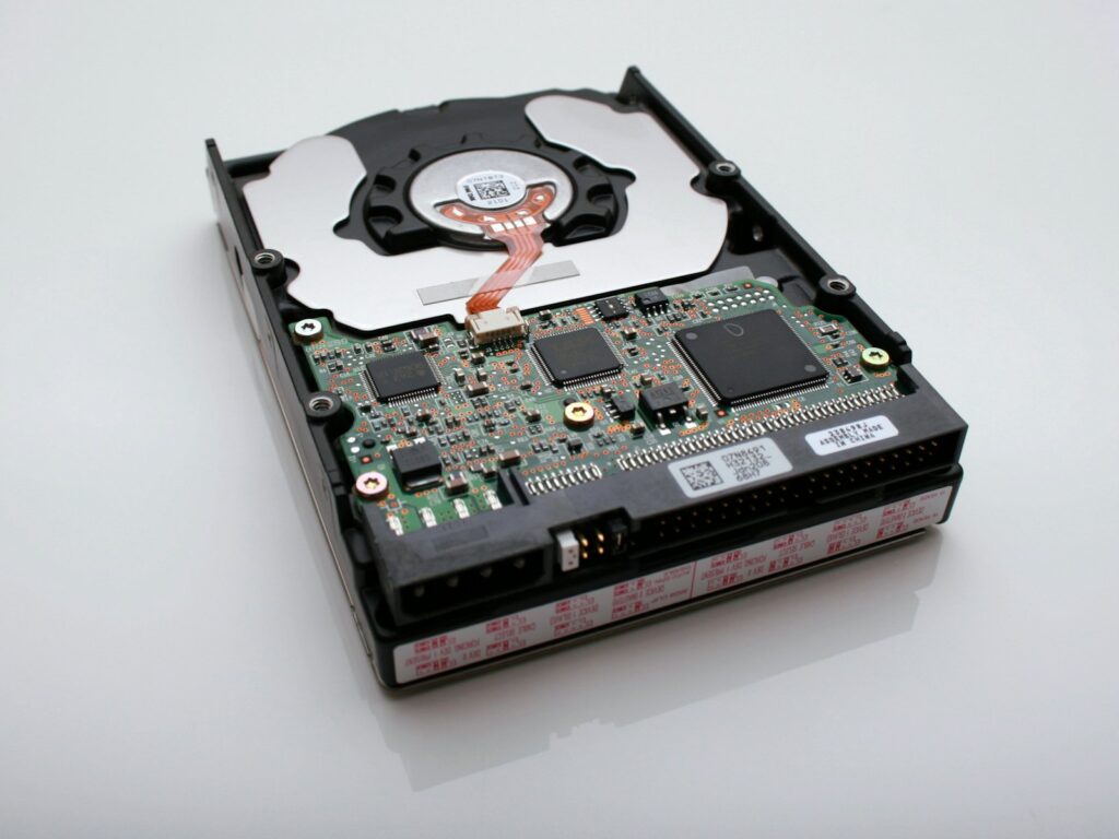 Internal hard drive platter and read arm